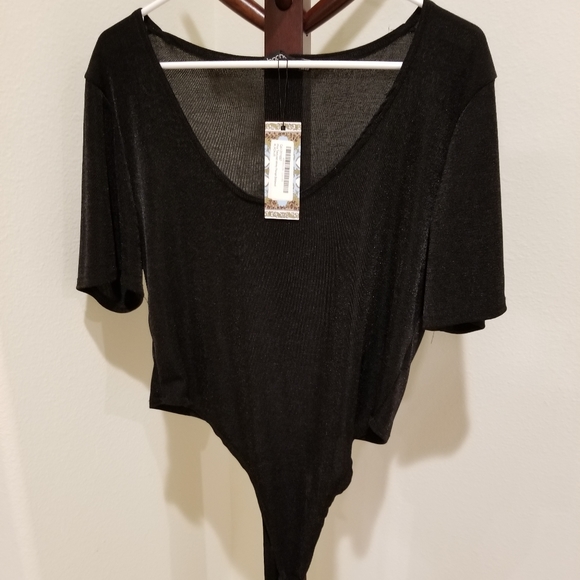 Boohoo Tops - Black bodysuit with snaps - new